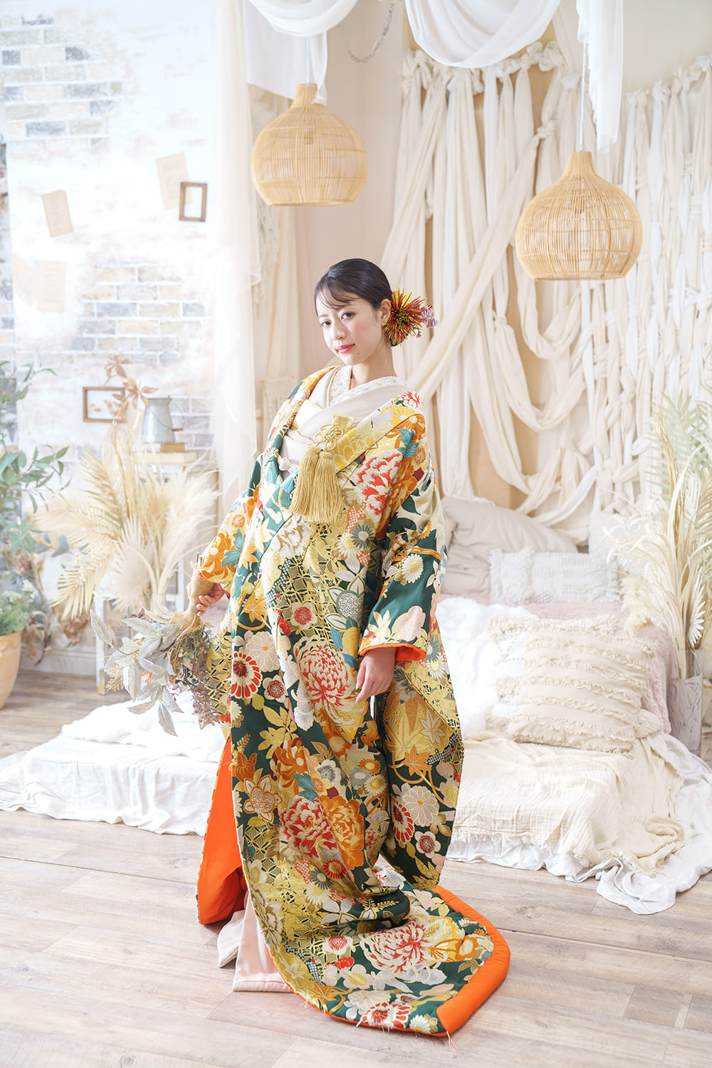 白無垢？色打掛？引き振袖？和の花嫁衣装は3種類！特徴まとめ | フォト