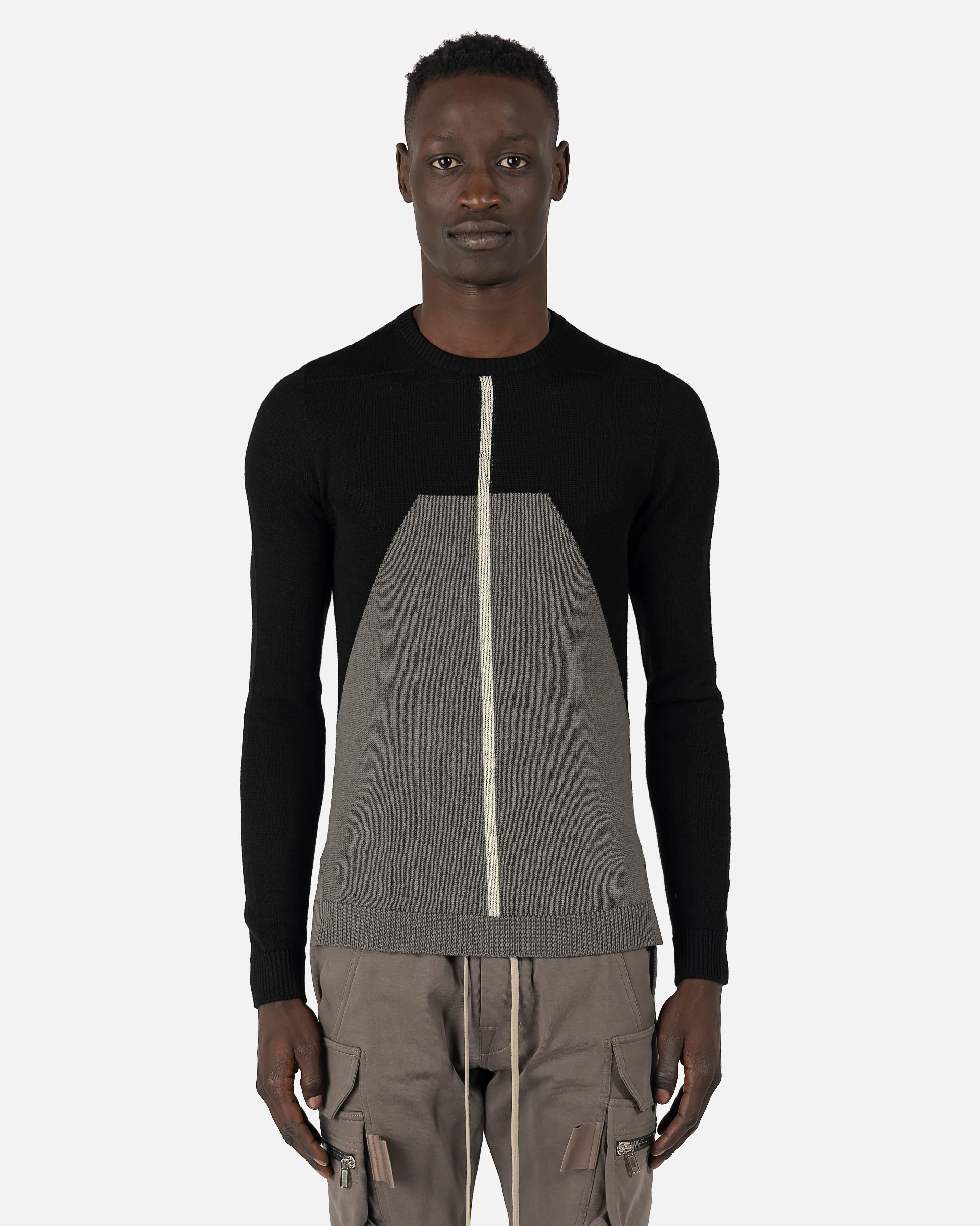 biker-level-round-neck-sweater