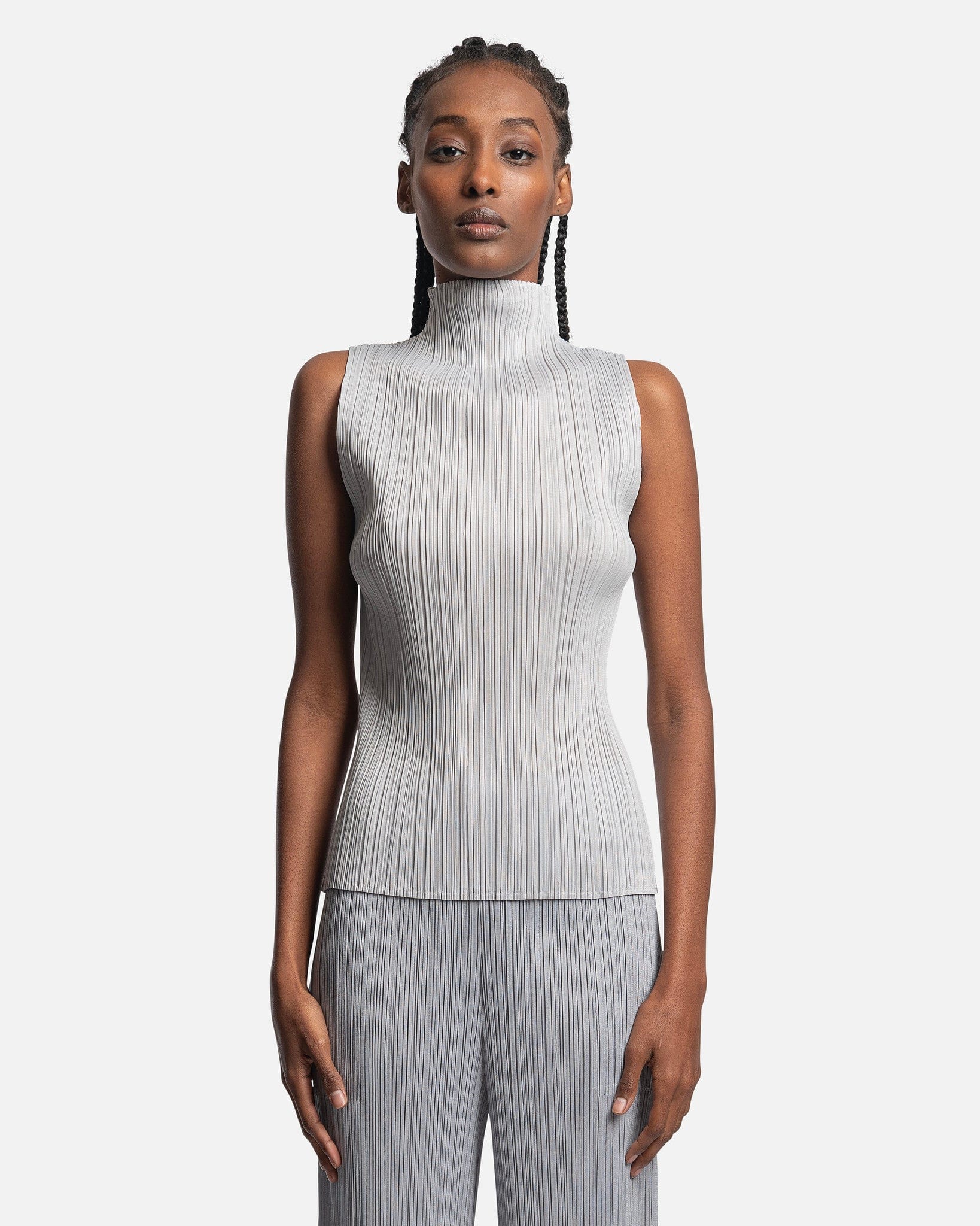 Sleeveless Turtleneck Top in Light Grey – SVRN