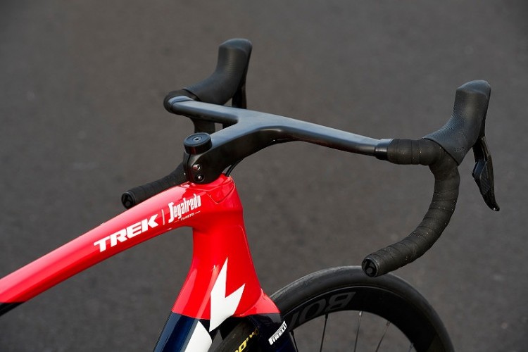 Bontrager】新型一体型カーボンハンドル登場！！ | 神戸で自転車をお