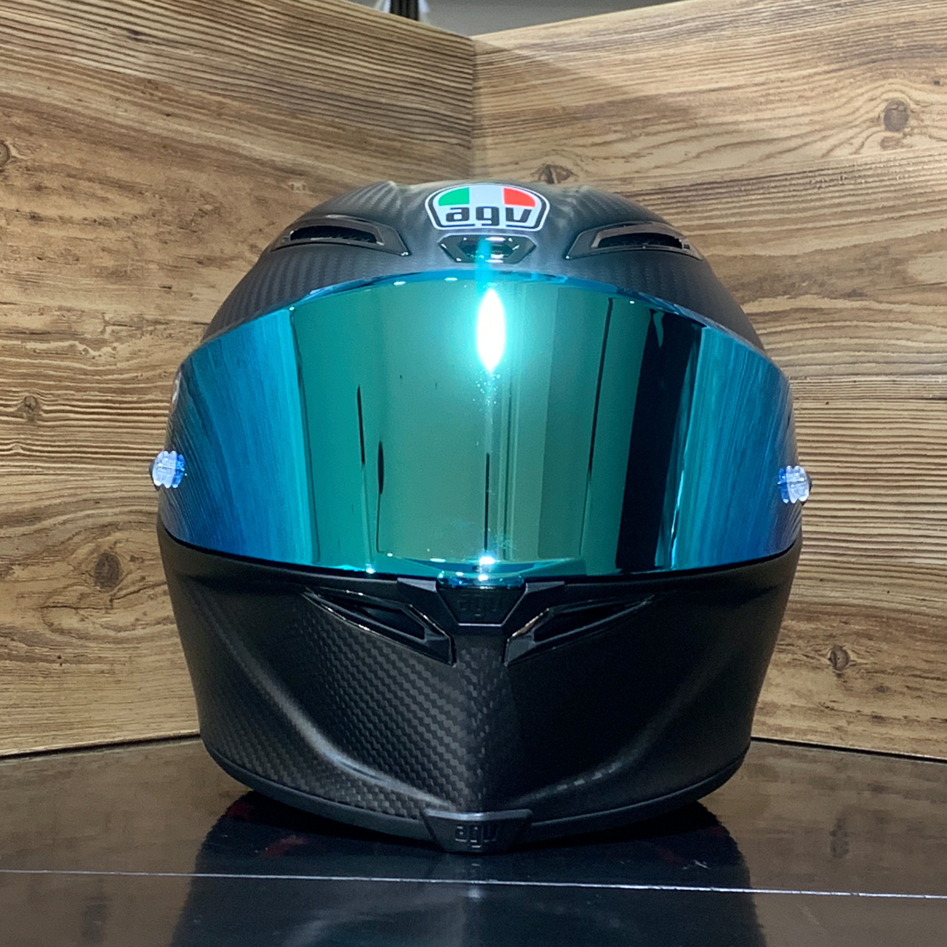 AGV・PISTA GP RR】新カラーのシールドが登場 ELETTRO VISOR