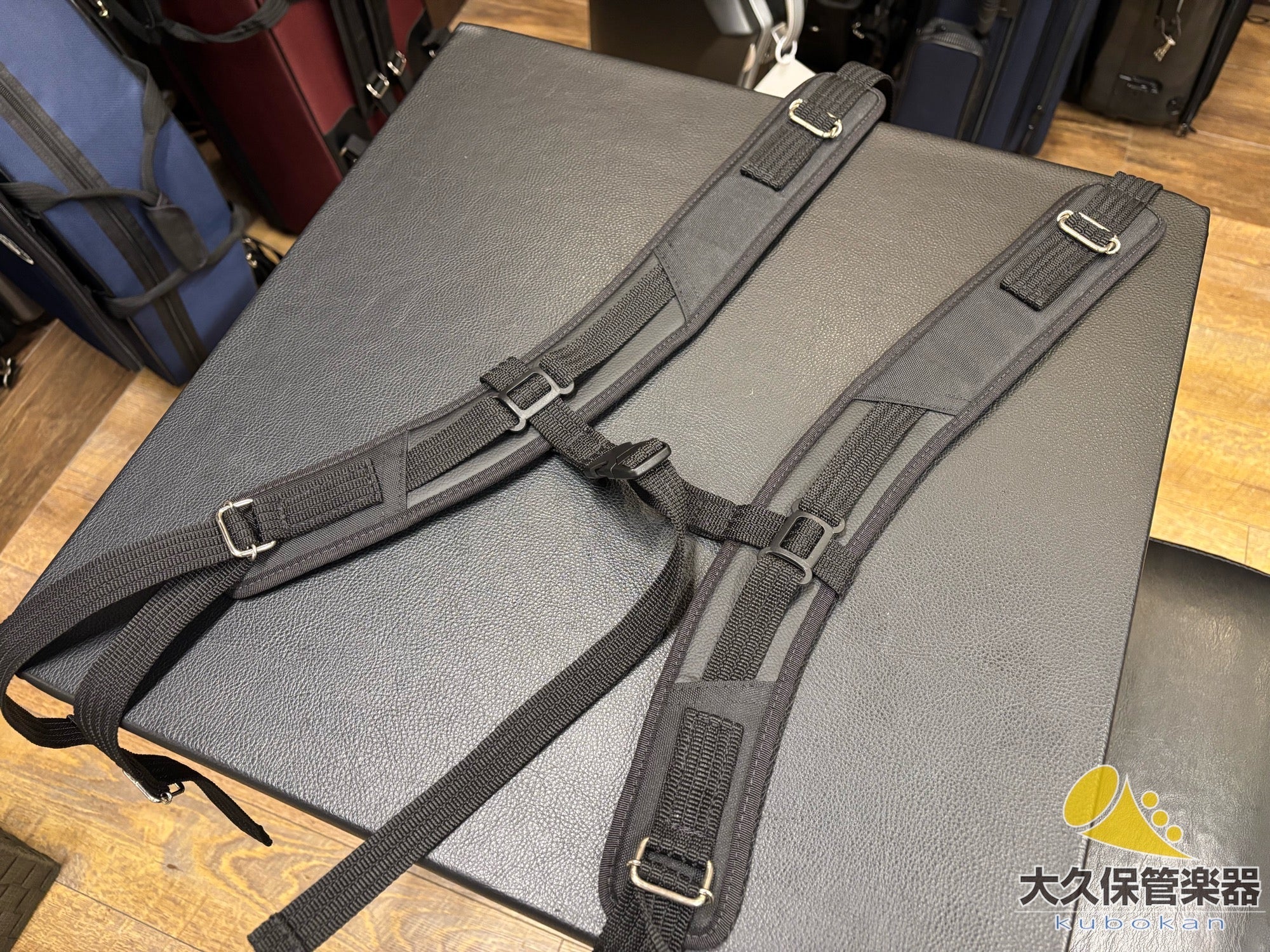 marcus-bonna-back-pack-strap-2