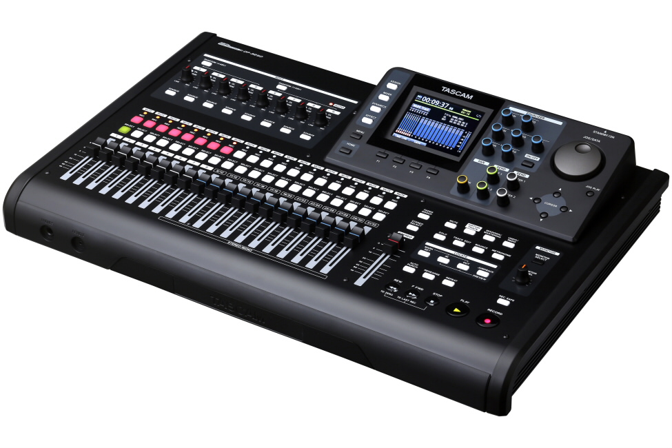 DP-32SD | 32トラック SD/SDHC MTR | TASCAM (日本)