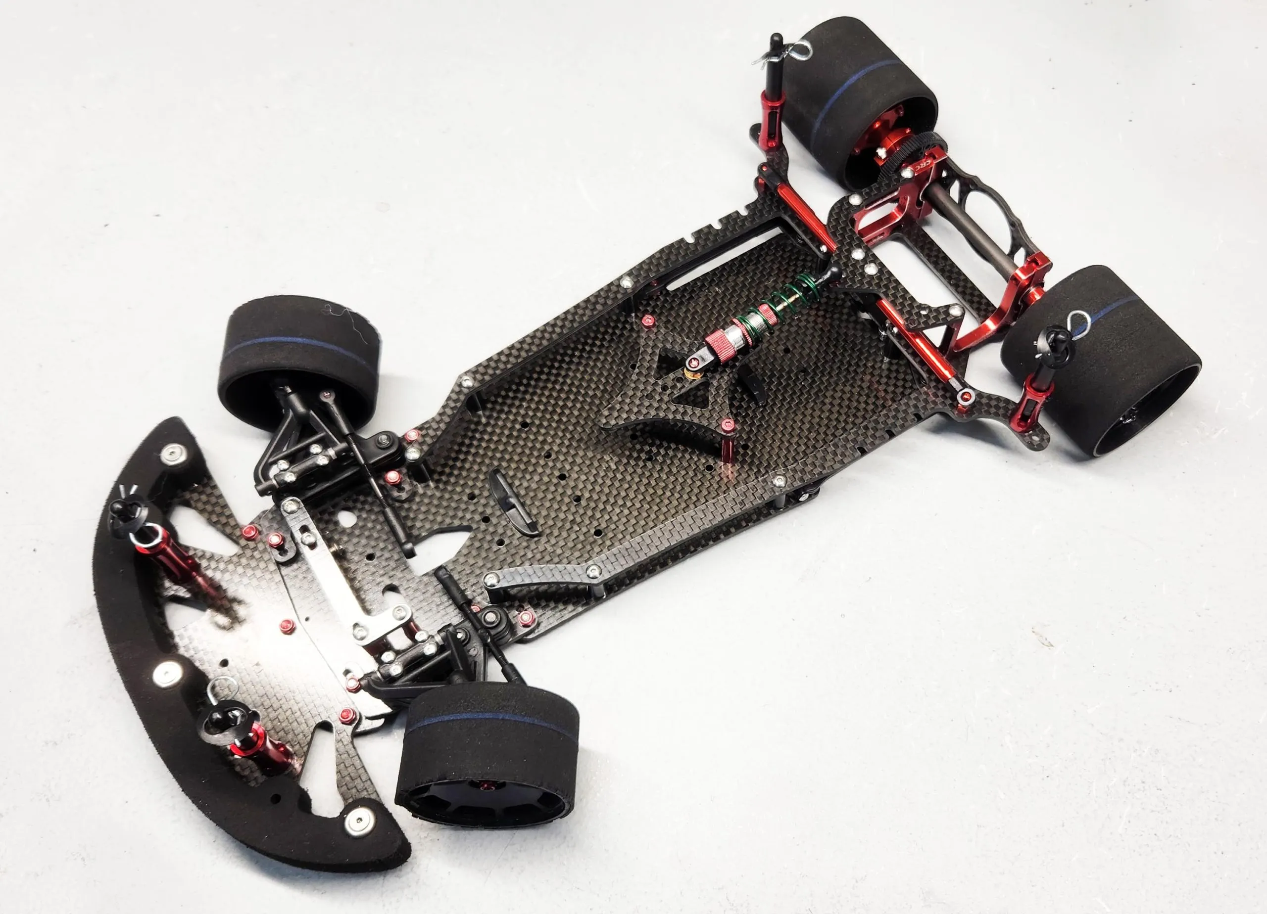 1812 GT-200F - 1/10th scale road racing car kit for foam tires