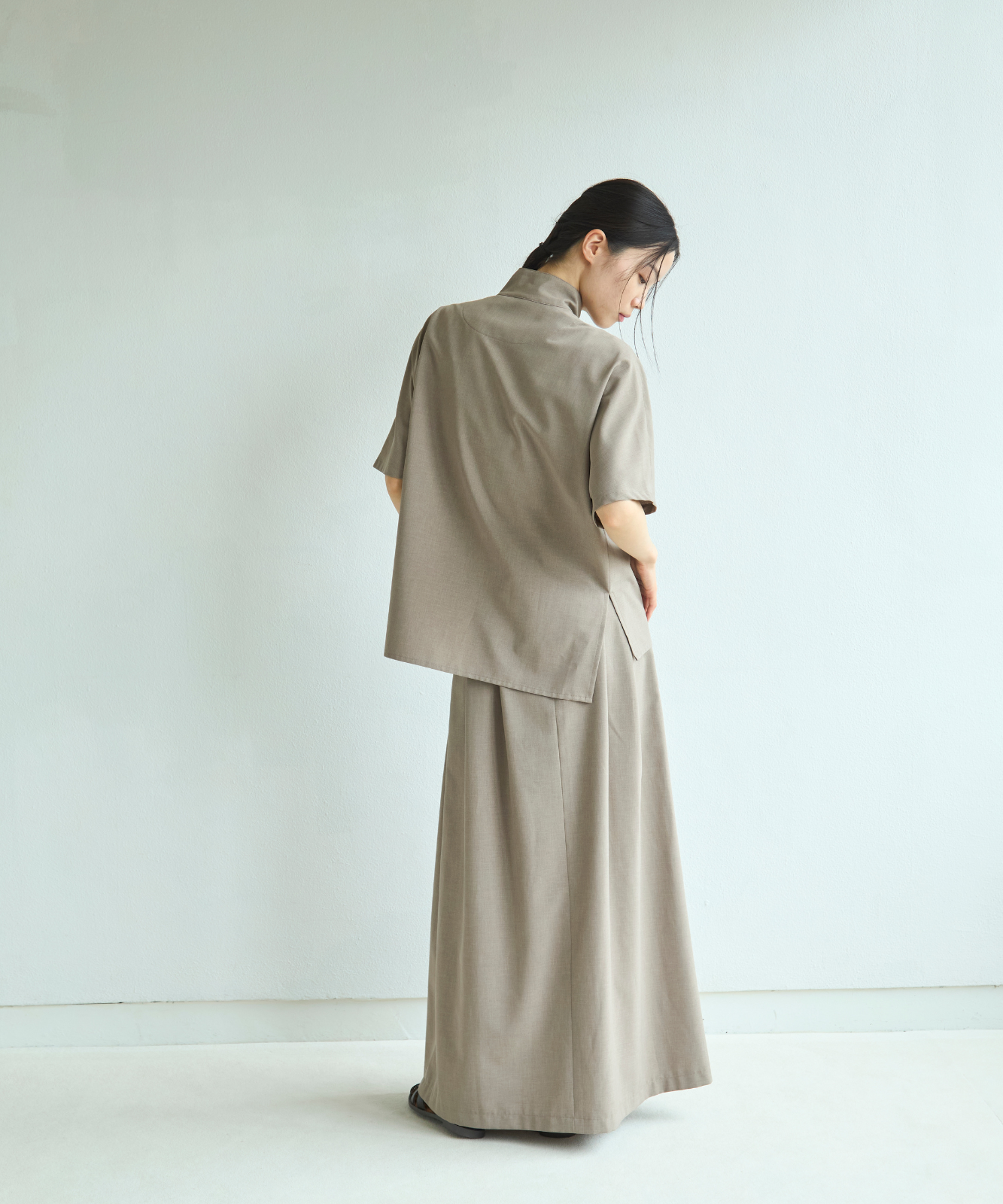 ≪通常販売≫high neck primitive flap blouse（ハイネック