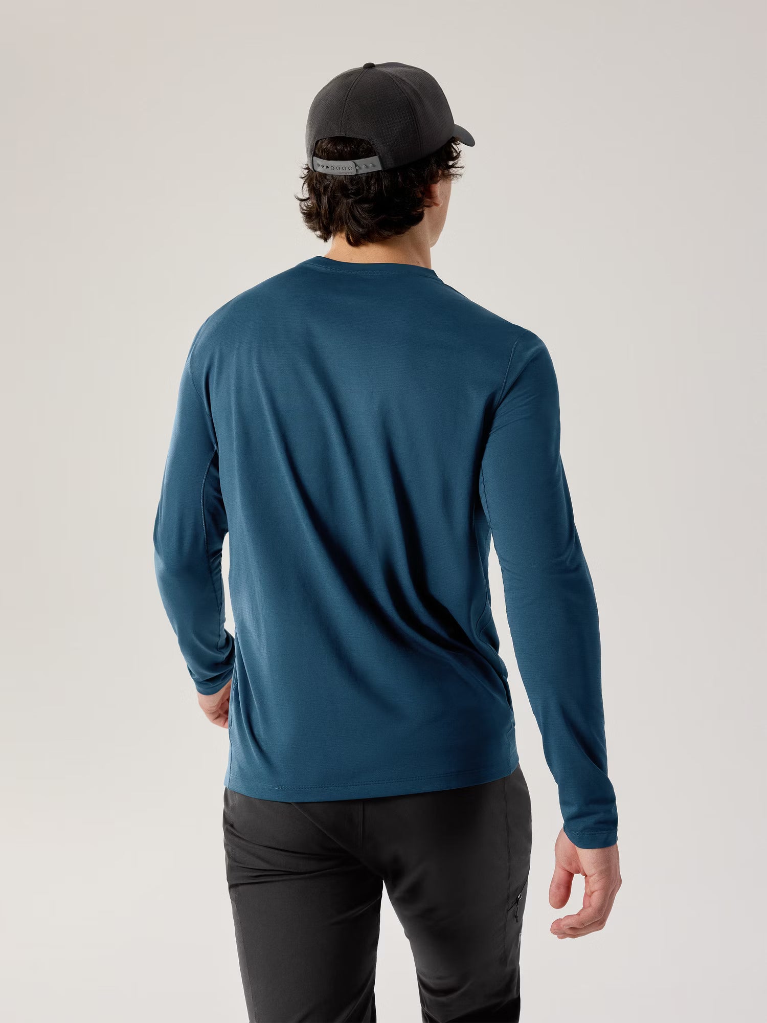 Arc'Teryx - Men's Cormac Crew LS Shirt | X000009719 – The