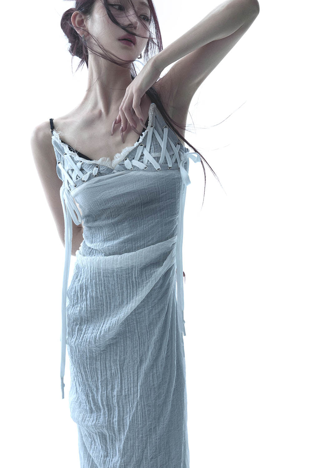 THEREDTHREAD / ザレッドスレッド】S lace up camisole dress