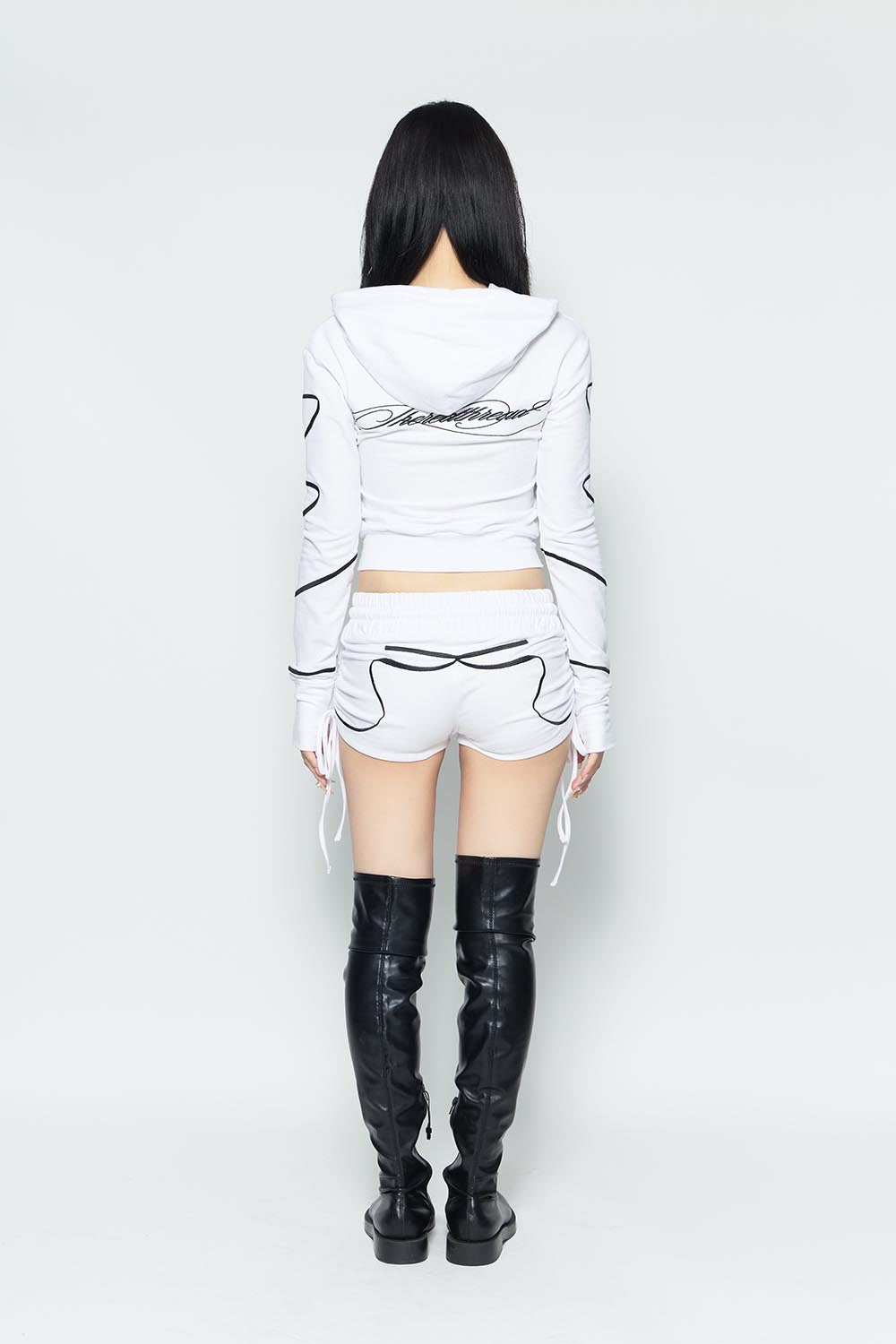 THEREDTHREAD / ザレッドスレッド】S embroidery ribbon shorts