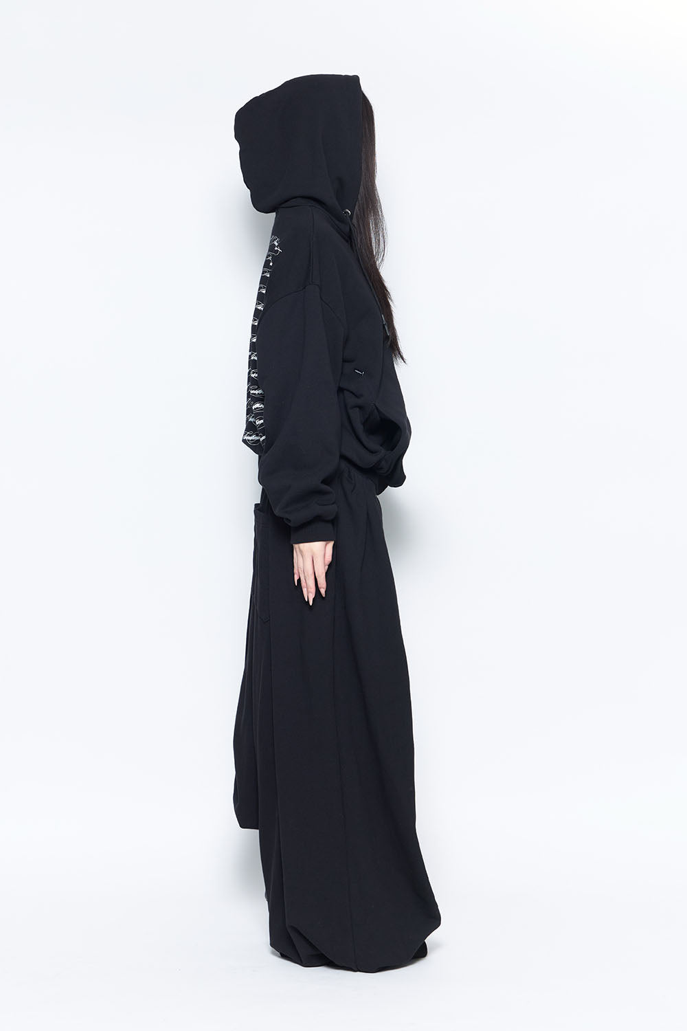 THEREDTHREAD / ザレッドスレッド】S tucked sweat pants heart