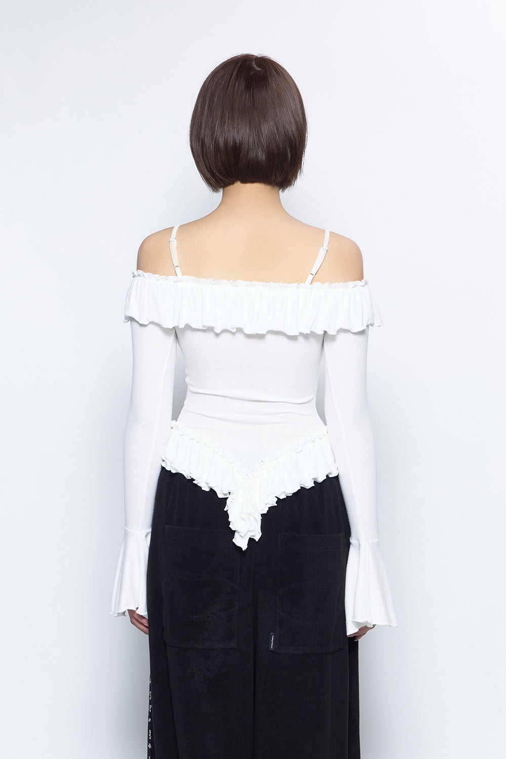 THEREDTHREAD / ザレッドスレッド】S ruffle trim tops