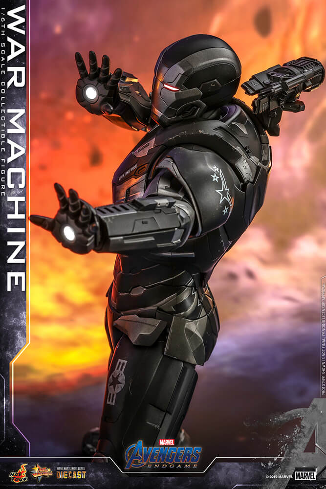 アベンジャーズ／エンドゲーム』ウォーマシンがホットトイズより