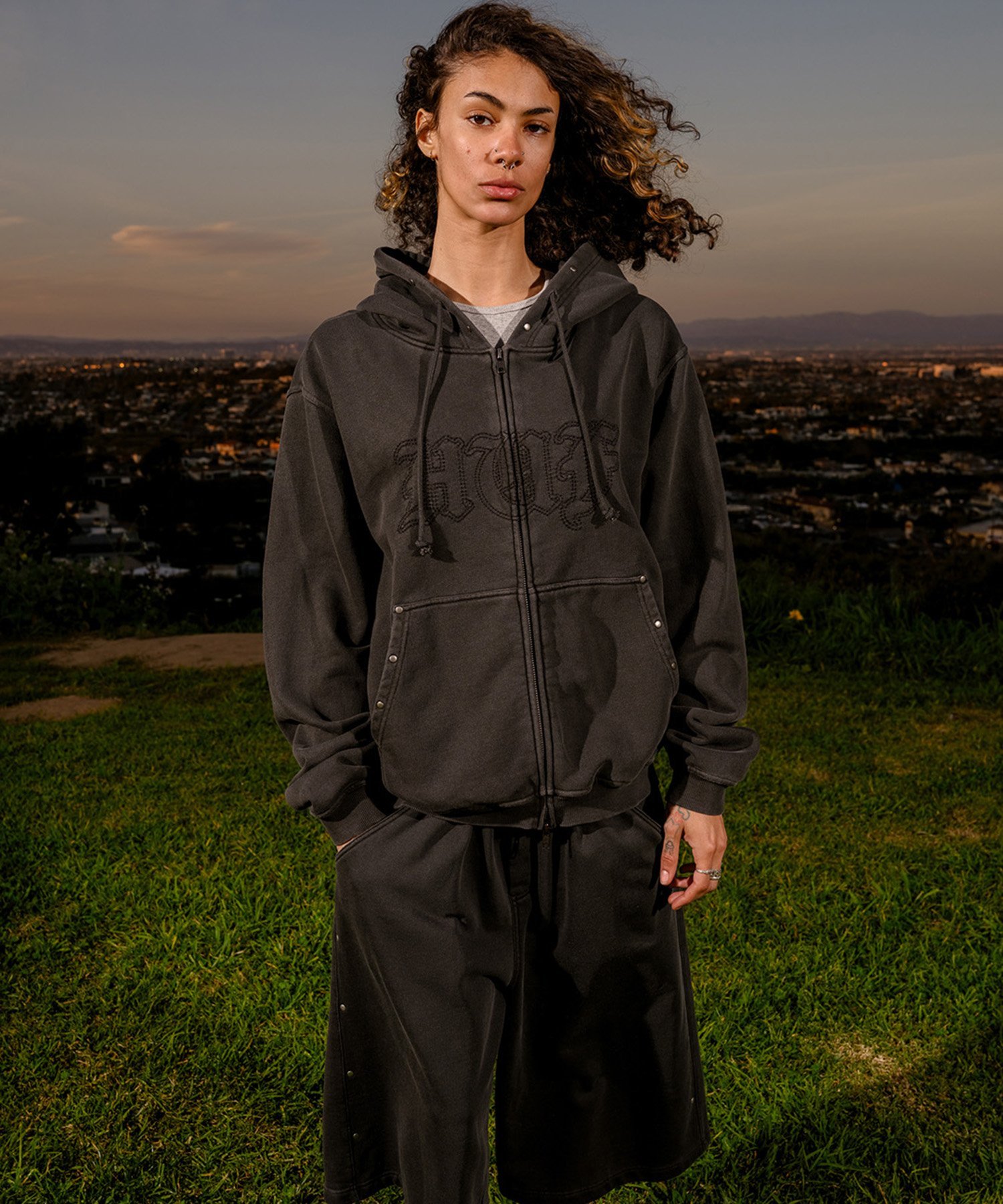 楽天市場】Supreme Studded Hooded Sweatshirtの通販