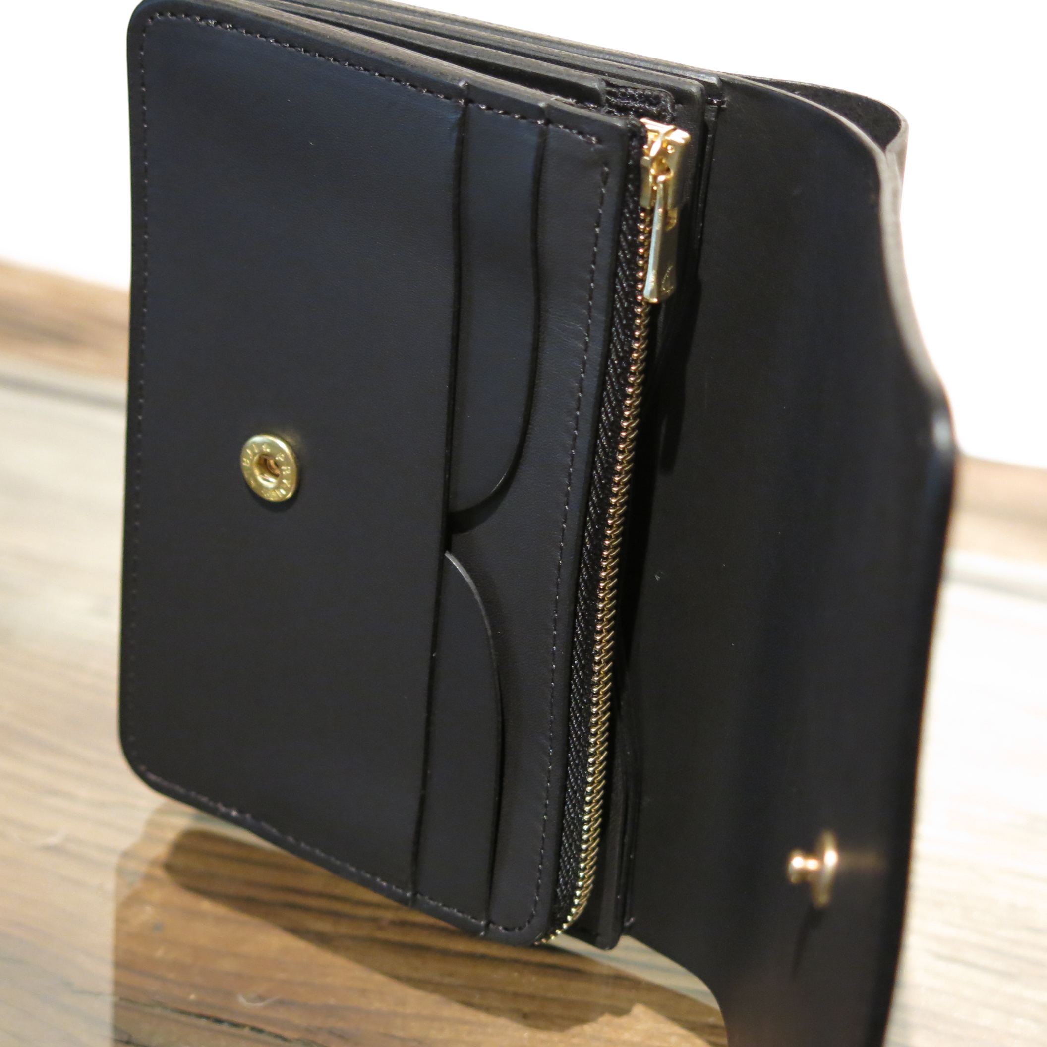 forme / short wallet / Crispell calf & baby calf | TIBETAN MARKET
