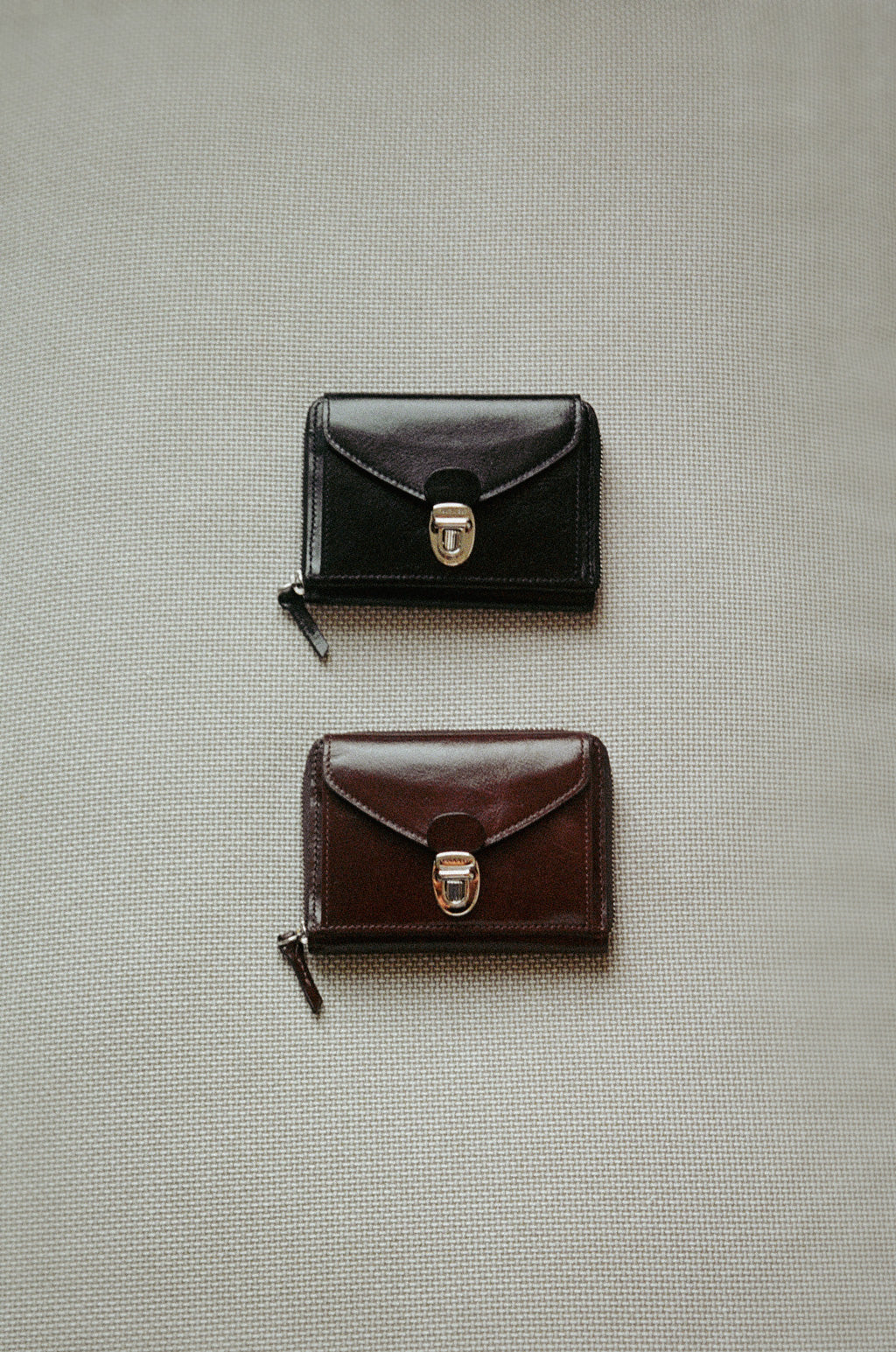 PORTE CARTES LOQUET ZIPPÉ BLACK – TOUT Y EST JP