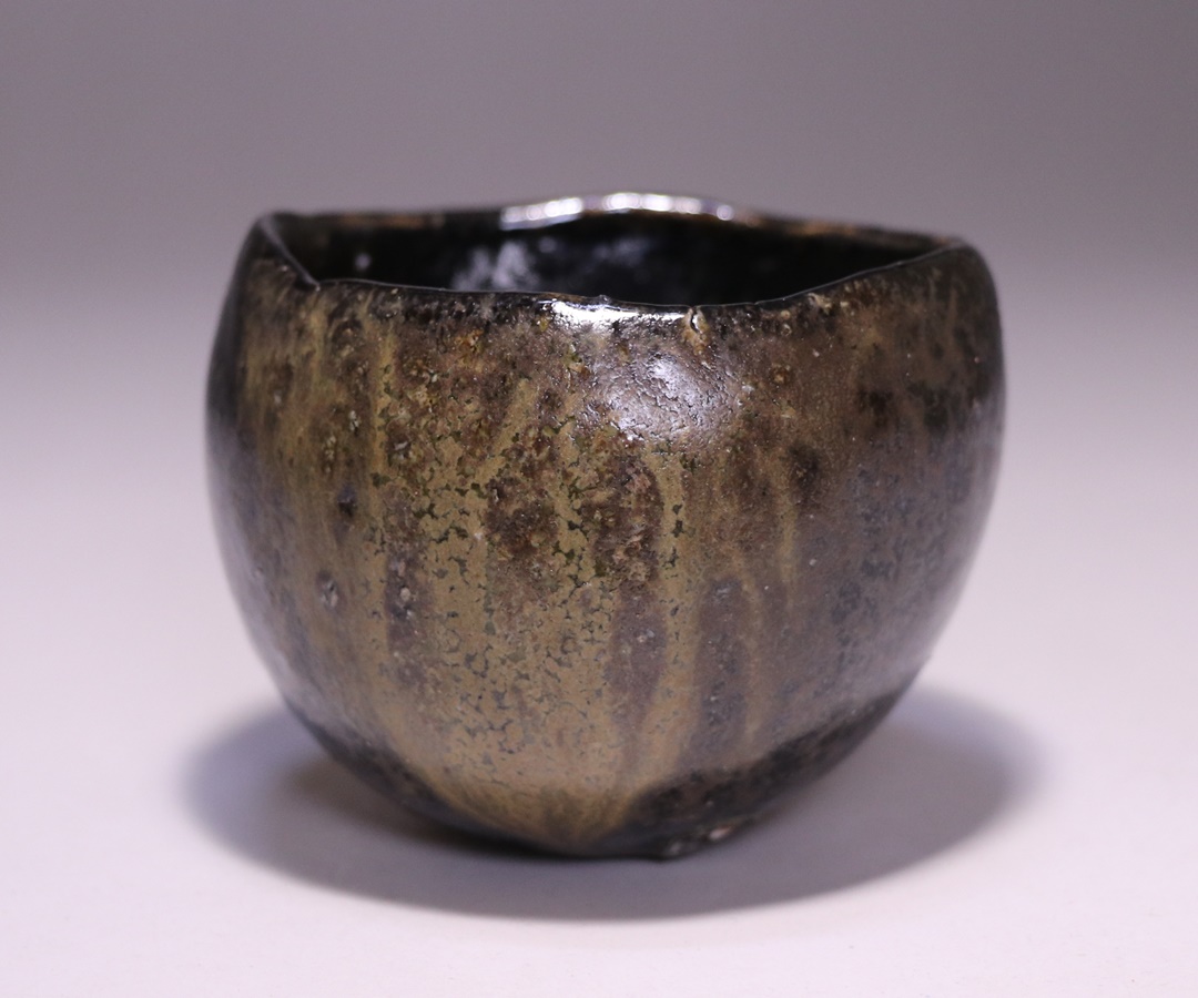 伊勢崎晃一朗 作 「黒酒呑」 ～備前焼専門卸小売店 川口陶楽苑～