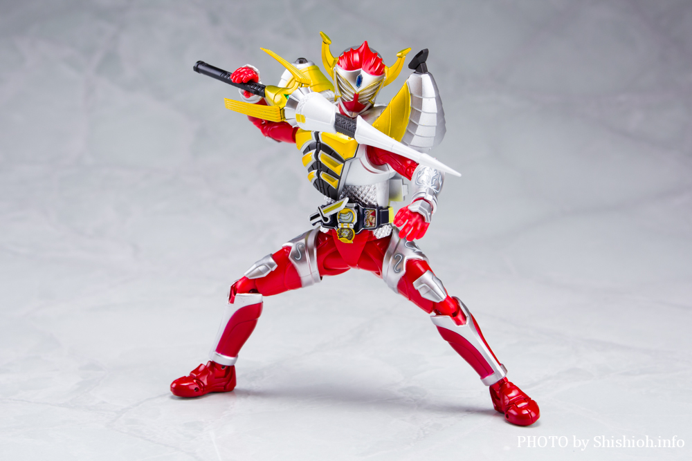 徹底レビュー】S.H.Figuarts（真骨彫製法）仮面ライダーバロン バナナ