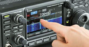 Icom IC-7300 Mトランシーバー セット50w→100W改造済 Icom IC-7300 M