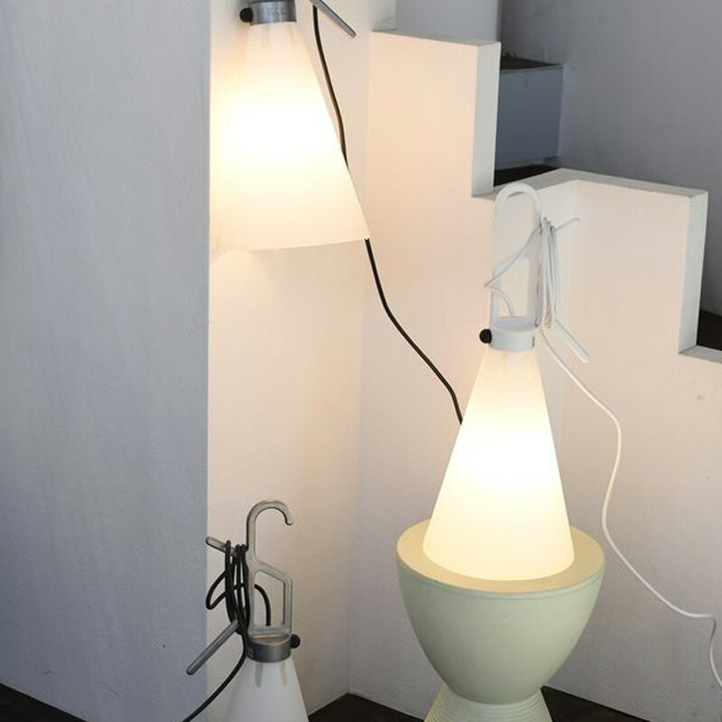 楽天市場】【国内在庫あり】 FLOS フロス テーブルランプ MAYDAY White