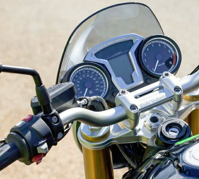 楽天市場】RnineT スクリーン クラシックS3 スモーク DARTフライ
