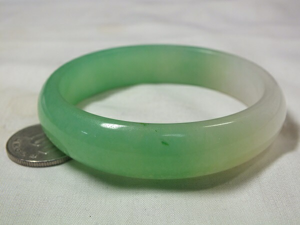 楽天市場】□龍香堂□☆美品！ミャンマー氷種翡翠バングル58mm : 龍香堂