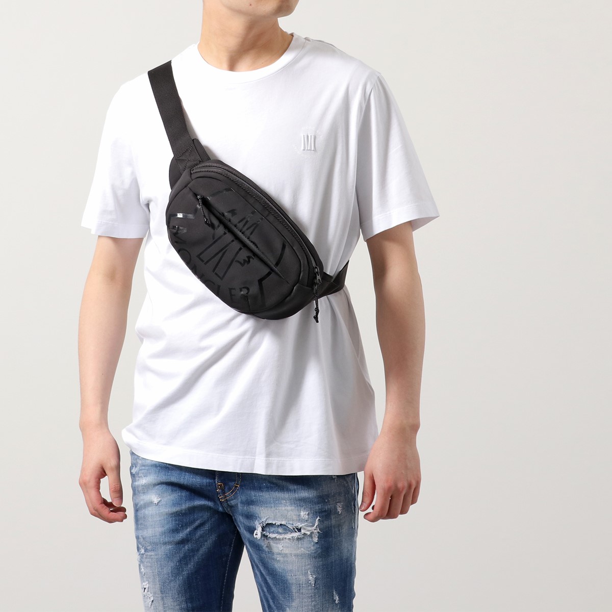 楽天市場】MONCLER モンクレール ボディバッグ CUT BELT BAG 5M00004