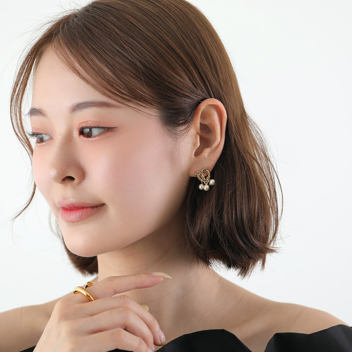 楽天市場】FERRAGAMO フェラガモ ピアス 76 0529 レディース