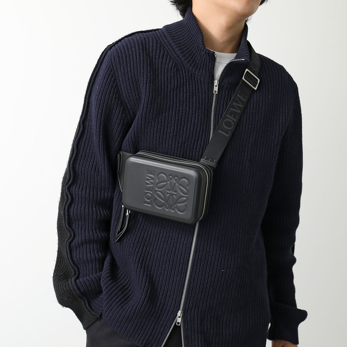楽天市場】LOEWE ロエベ ボディバッグ MOLDED SLING モールデッド