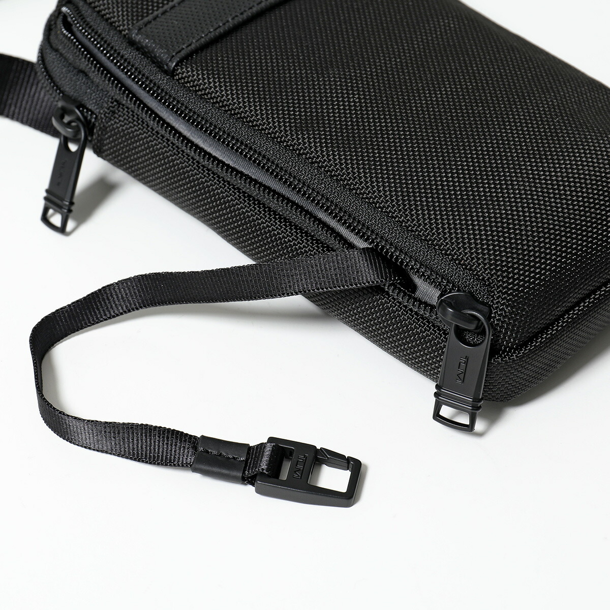 楽天市場】TUMI トゥミ ショルダーバッグ SMALL CROSSBODY POUCH