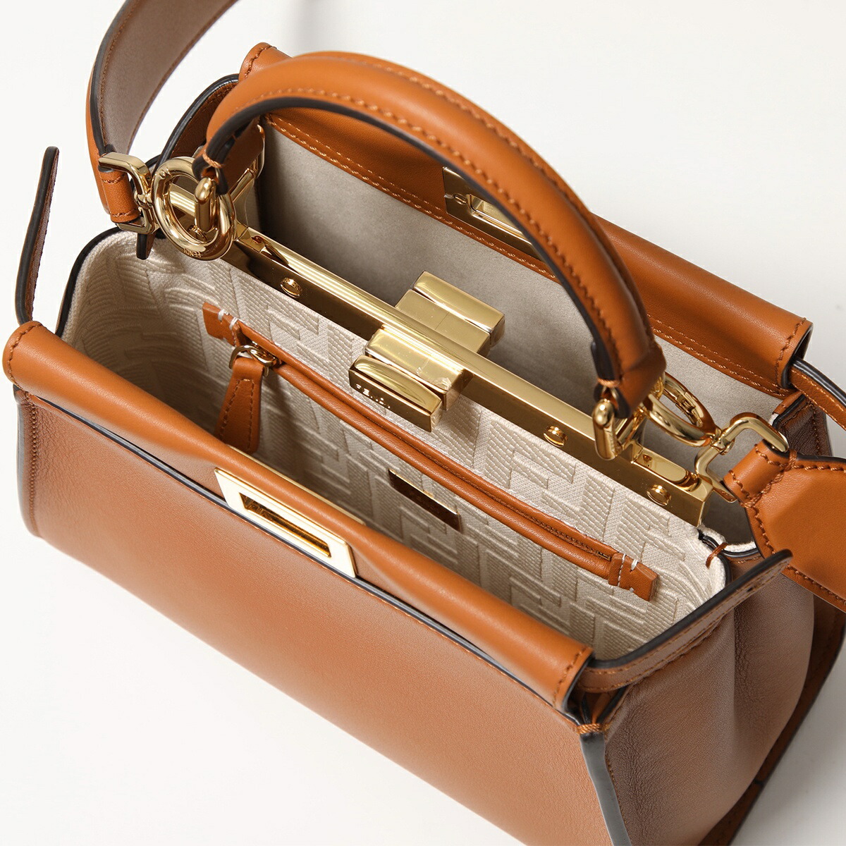 楽天市場】FENDI フェンディ ハンドバッグ PEEKABOO MINI ピーカブー