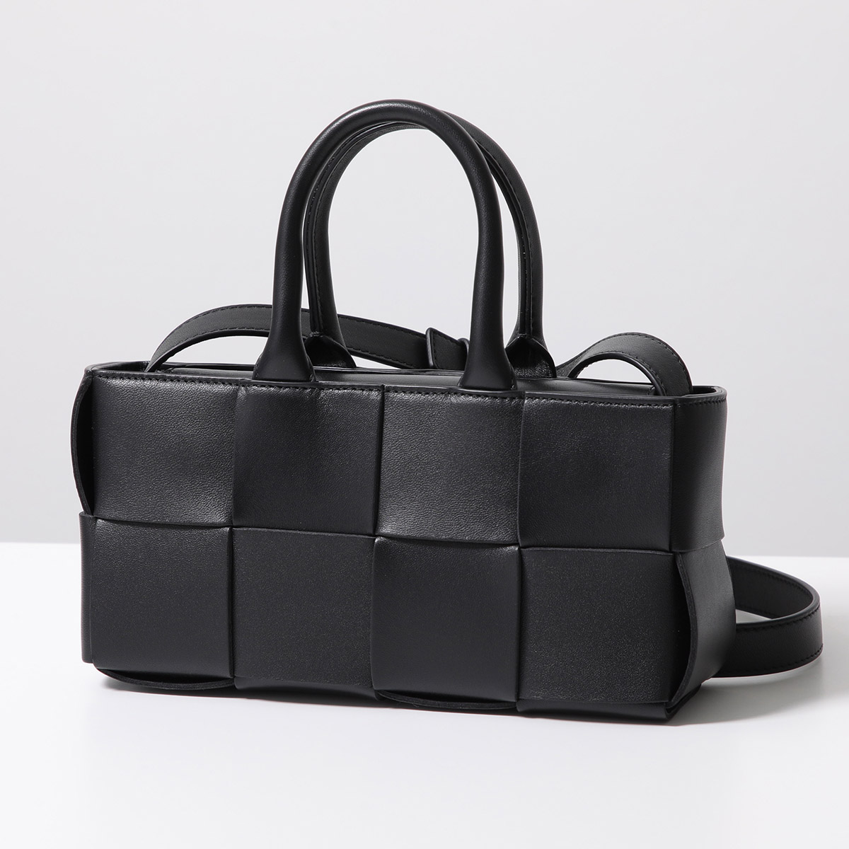 楽天市場】【最大2万円OFFクーポン対象・3/1限定】BOTTEGA VENETA