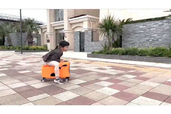 楽天市場】【国内安全検査クリア】乗れる スーツケース 子供 スーツ