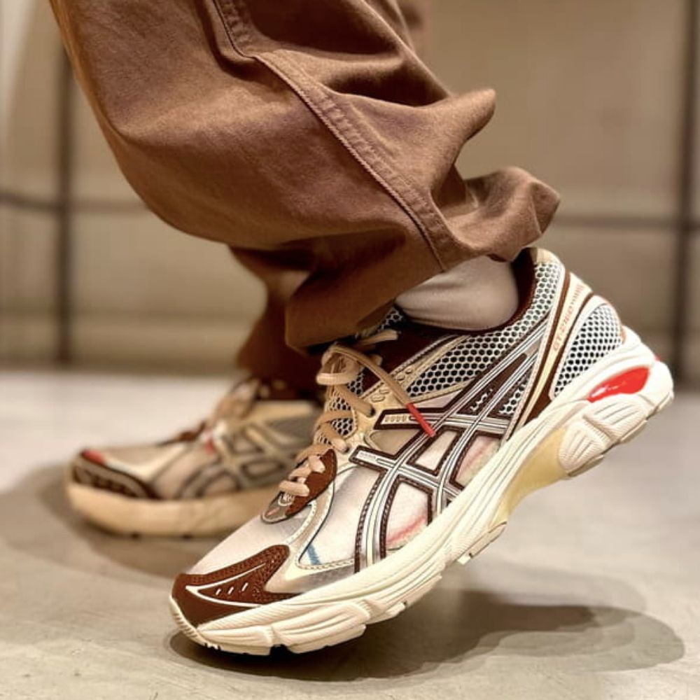 楽天市場】日本未発売 asics GT-2160 ABOVE THE CLOUDS CREAM