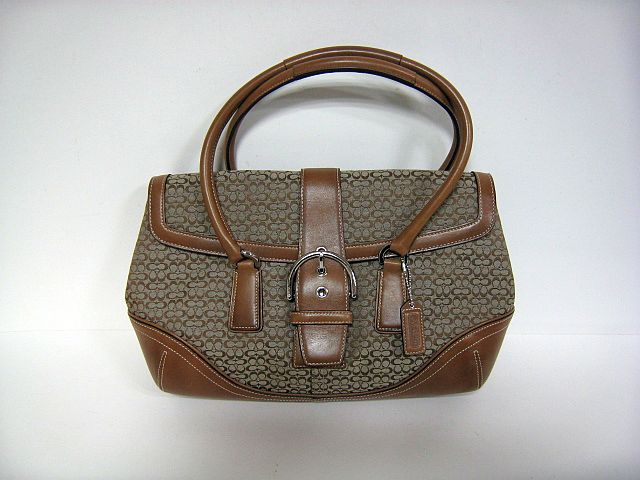 楽天市場】COACHコーチ 6821 ソーホーミニシグネチャーフラップ