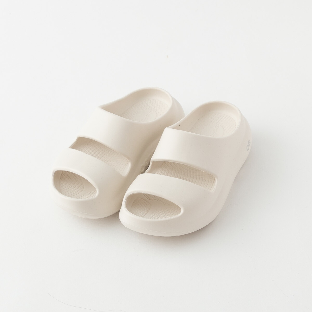 楽天市場】【10%OFFクーポン配布中】OOFOS ウーフォスOOyea（ウーヤー