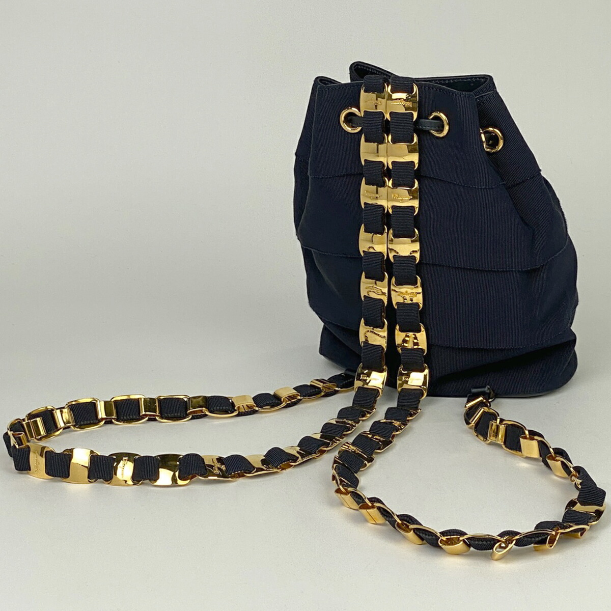 楽天市場】サルヴァトーレフェラガモ Salvatore Ferragamo ヴァラ