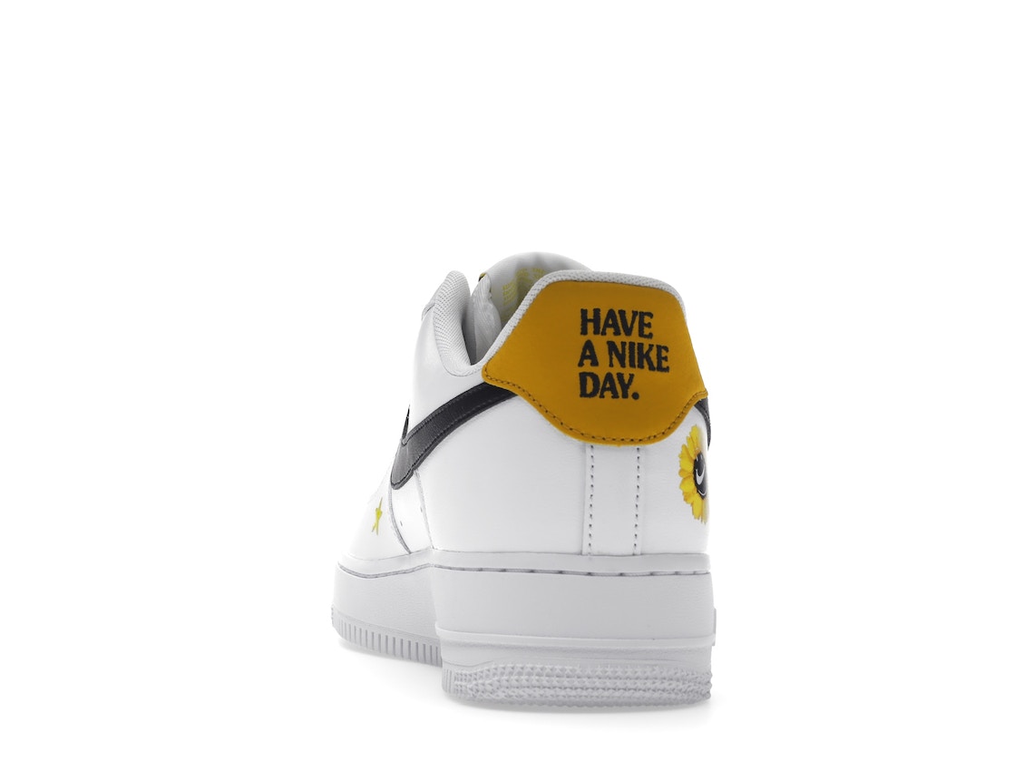 楽天市場】【今なら割引クーポン発行中】Nike エアフォース1 '07 LV8