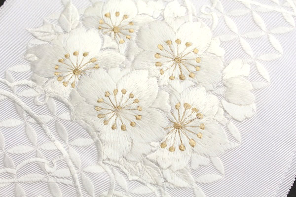 楽天市場】【3/1 0:00-3/2 9:59☆10%OFFクーポン】半襟 刺繍半襟 正絹