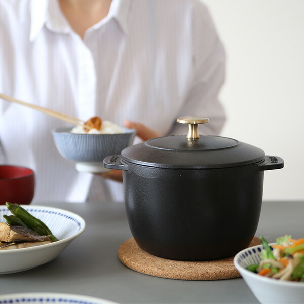 楽天市場】staub(ストウブ） ラ・ココット de GOHAN M ホーロー鍋16cm