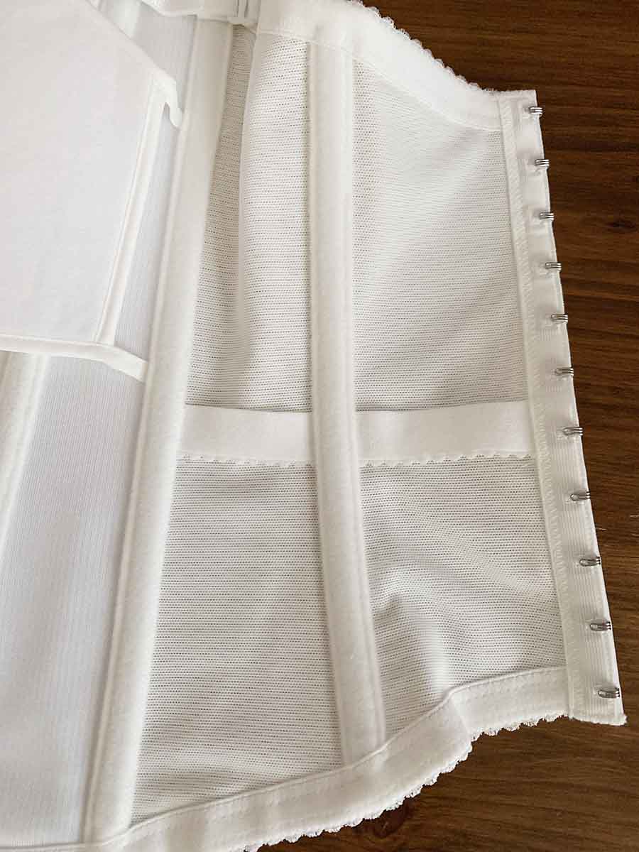楽天市場】ブライダルインナー ビスチェ グラマー E F Gカップ 大きい