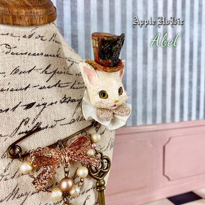 楽天市場】ピンブローチ White Cat Abel・白猫 アベル ハンドメイド