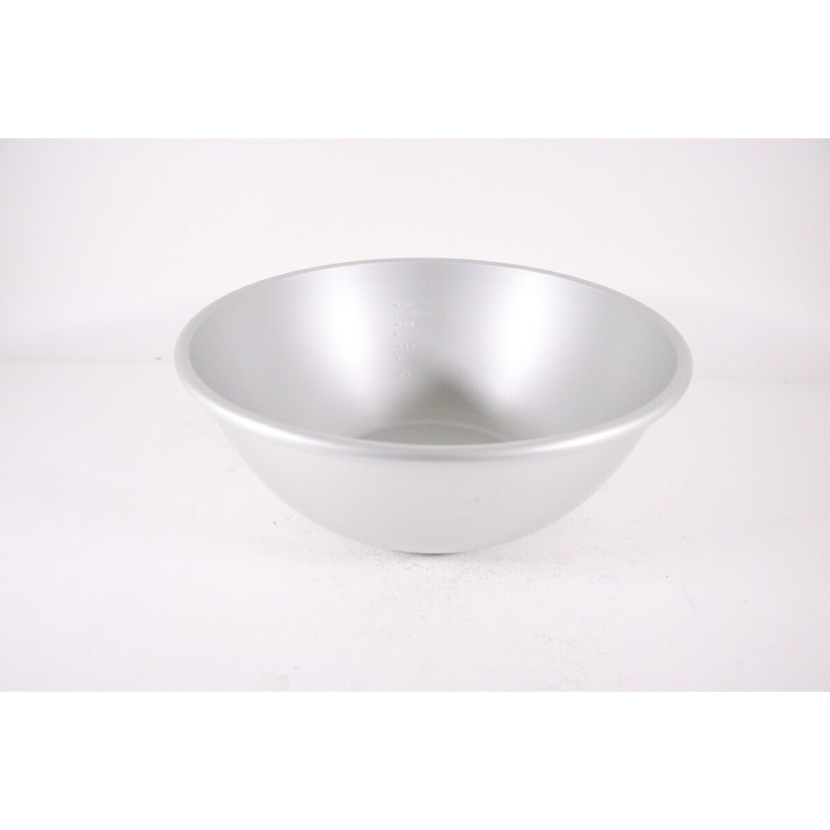 楽天市場】アルミボール【18cm 蓋付】 アルマイトボウル シルバー