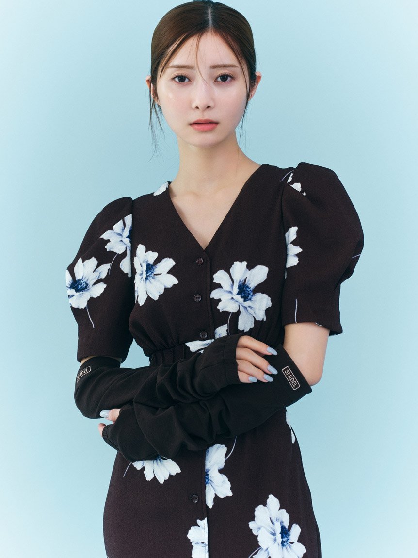 SNIDEL｜【FLOWER COLLECTION】プリントタイトワンピース | Rakuten