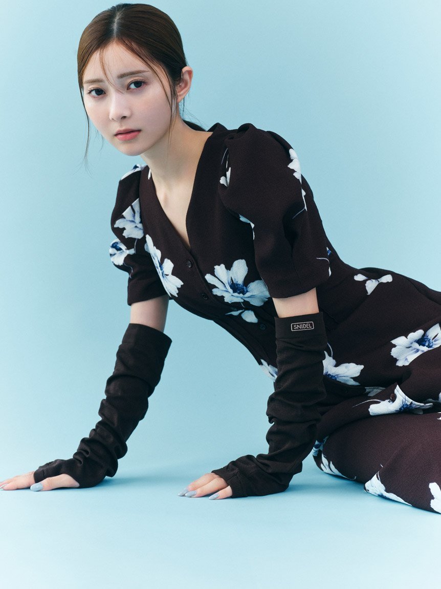 SNIDEL｜【FLOWER COLLECTION】プリントタイトワンピース | Rakuten