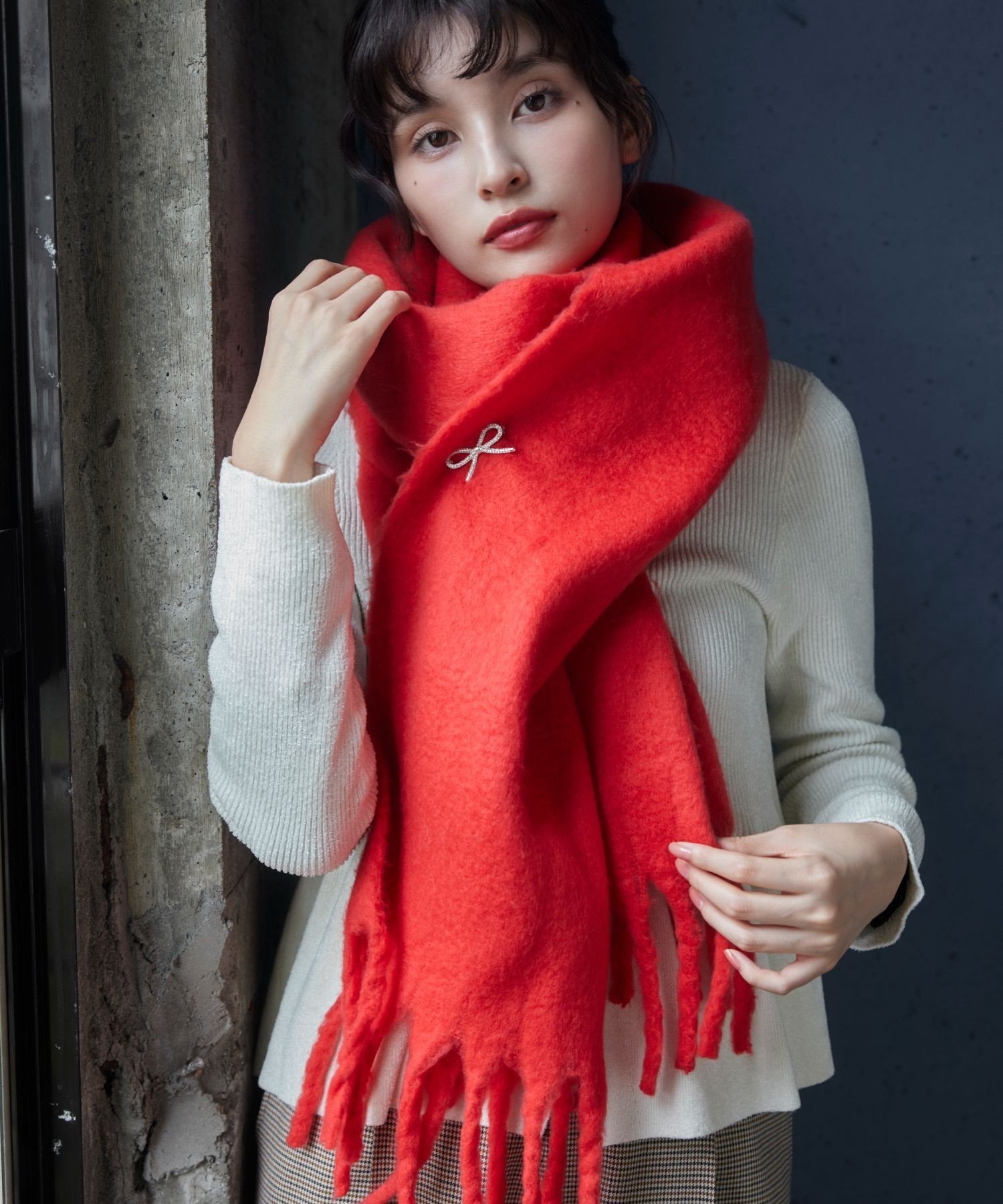 VIS｜ふわふわフリンジマフラー/静電気防止 | Rakuten Fashion(楽天