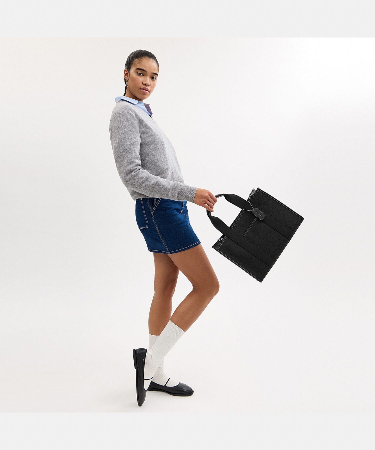 COACH OUTLET｜【公式】スミス トート バッグ・シグネチャー ジャ