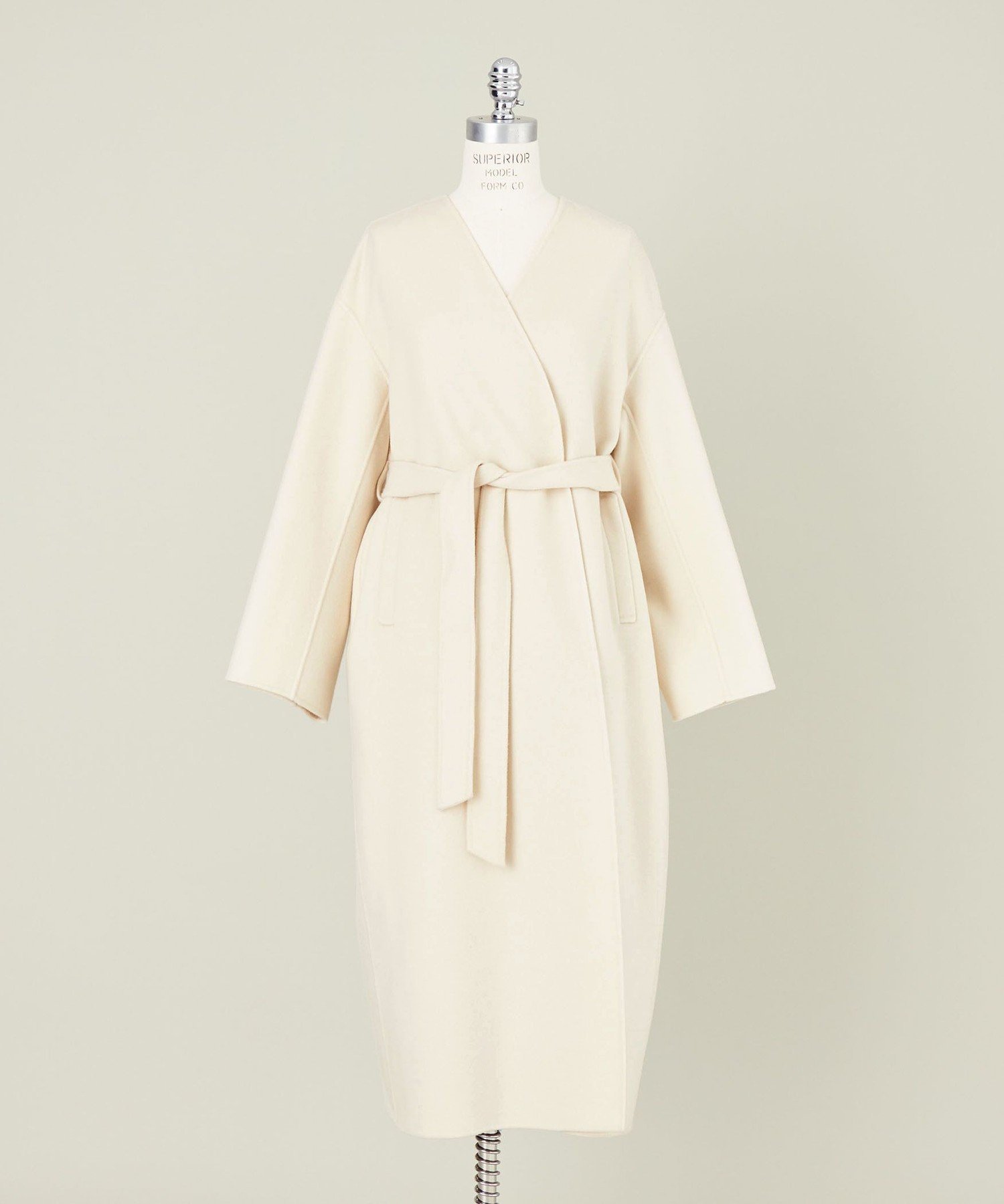 極美品 UNITED ARROWS ホワイト ベルト付きロングコート ベルト付き中綿ダウン風ロングコート JB21620 | レディース