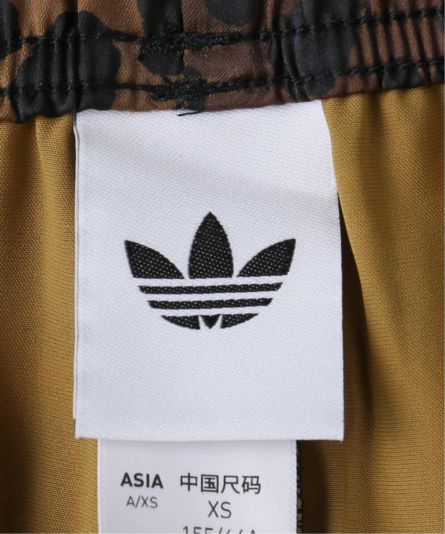 Spick & Span｜adidas / アディダス LEO PRINT WIDE LEG SATIN PANTS