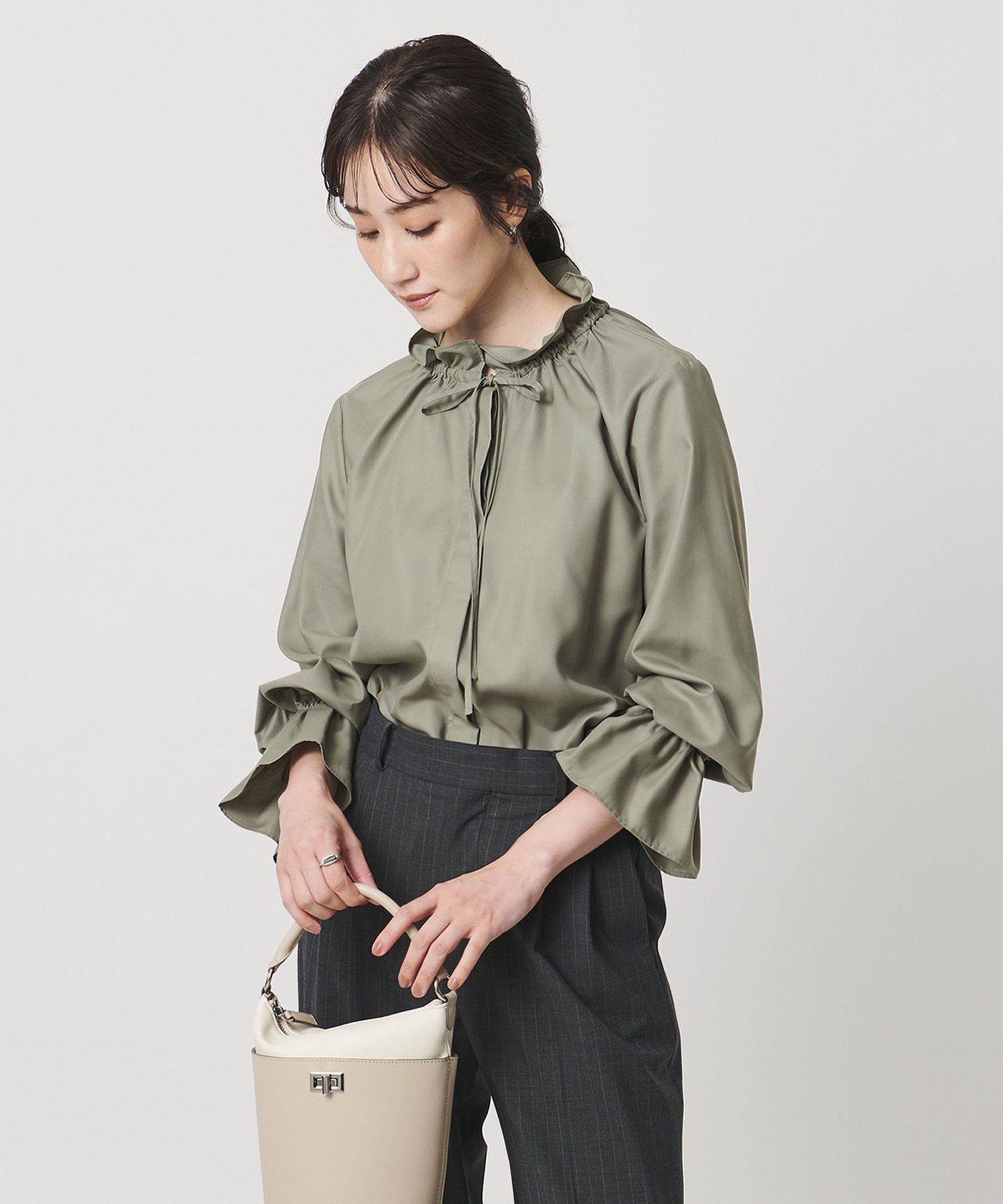 UNITED ARROWS｜フリルカラー フレアスリーブ ブラウス | Rakuten