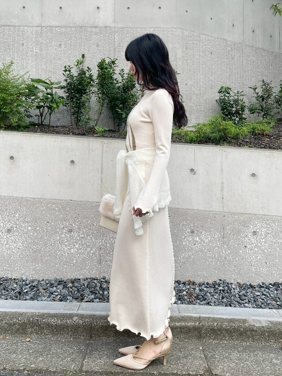 LILY BROWN｜スイセンモチーフニットワンピース | Rakuten Fashion