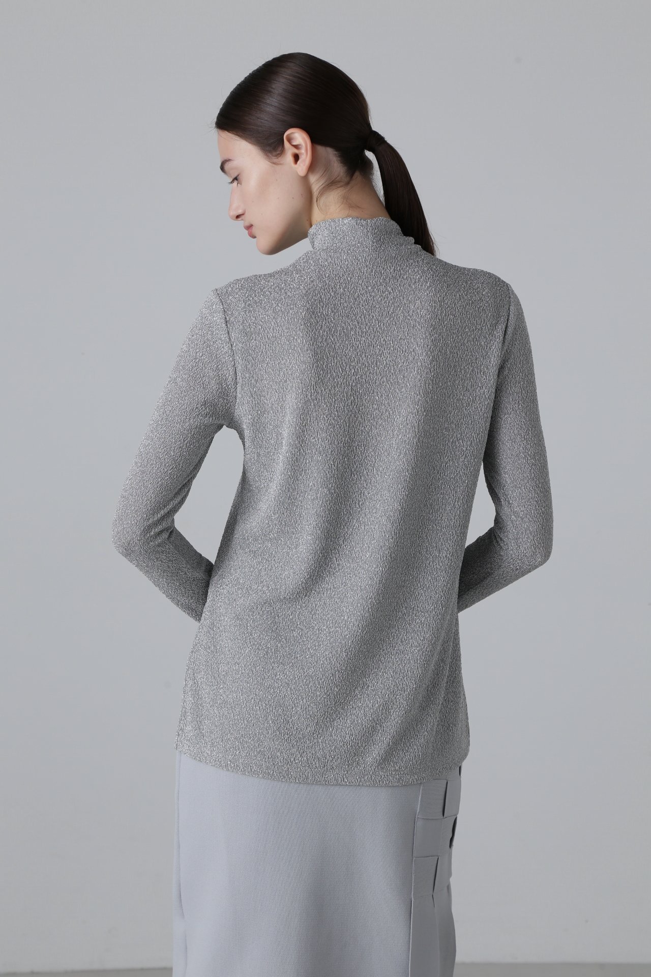 ADORE｜◇シャイニーニットジャガードハイネックカットソー | Rakuten